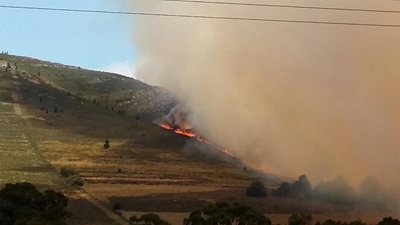Brand in Langkloof woed steeds