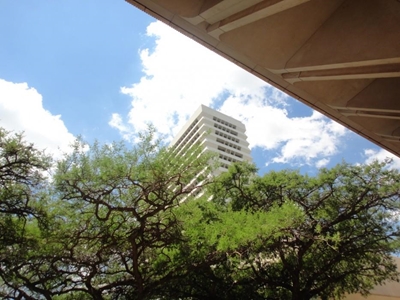 Body found in toilet at Tuks