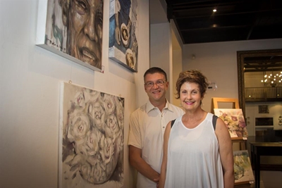 Exhibition with well-known SA artists