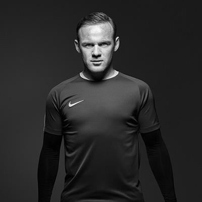 Wayne Rooney sets scoring record to sink Liverpool