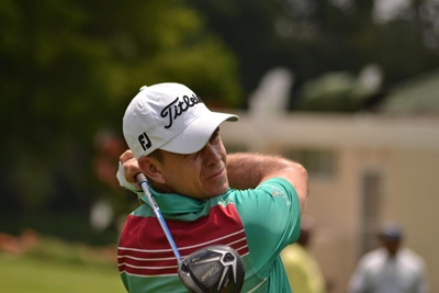 De Jager delighted to dunk putts again