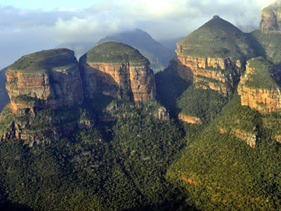 Tourist dies after falling off Three Rondavels Mountain