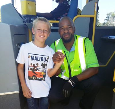 Bus driver helps young boy after fall