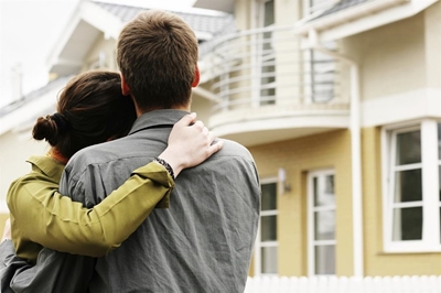 Buying a home with your boyfriend or girlfriend