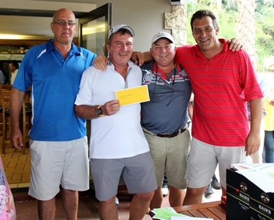 Golfers help primary school