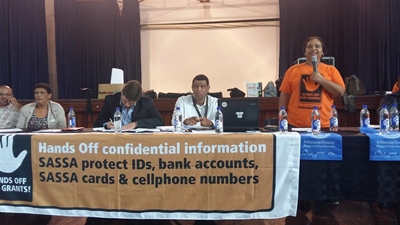 'Armstes' kla oor onregmatige debietorders