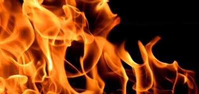 Girlfriend pours petrol over boyfriend; sets him alight
