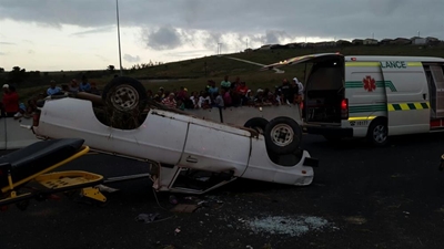 19 injured as vehicle overturns on N2