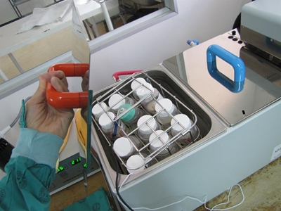 Oudtshoorn-hospitaal pasteuriseer borsmelk