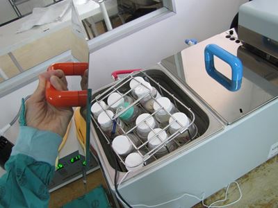 Oudtshoorn-hospitaal pasteuriseer borsmelk