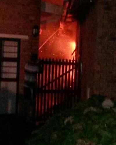 Huis brand glo weens kortsluiting