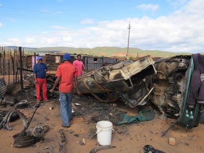 Opvolg: Brand vernietig 2 motors