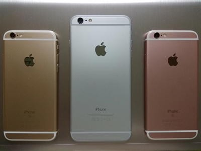 FBI director says unlocking method won't work on newer iPhones