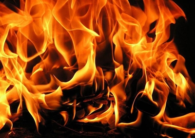 More than 100 killed in temple fire