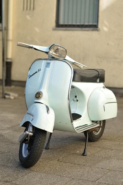 Italy says happy 70th birthday to iconic Vespa scooter
