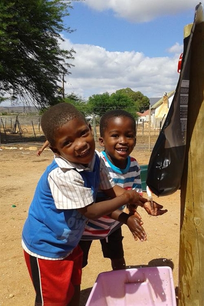 Portable waterbags promote hand hygiene