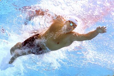 Phelps becomes father of boy