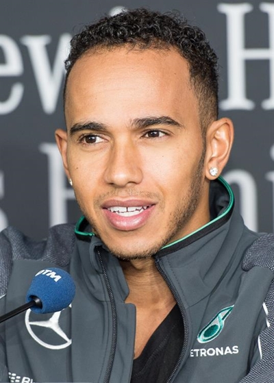 Can 'Karate Kid' Hamilton floor Rosberg?
