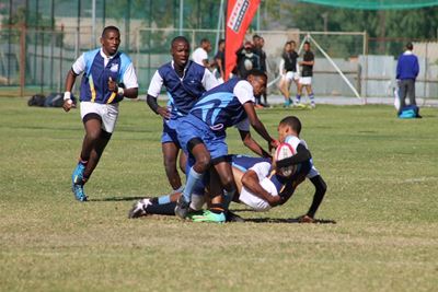 Sewestoernooi skop af op Oudtshoorn