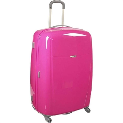Pink suitcase lands suspected coke smuggler in trouble