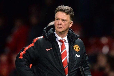 Van Gaal sacked by United, Mourinho poised to step in