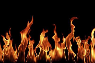 Mother & brother burn Pakistani woman to death