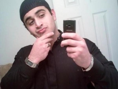 Orlando shooter texted wife during attack