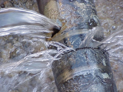 Water pipe break in central town