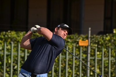 Eagles take Pretorius to top spot at Centurion