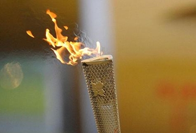 Bucket of water thrown at Olympic torch