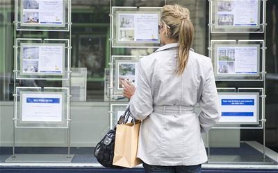 Using an estate agent to sell your home is the smarter choice