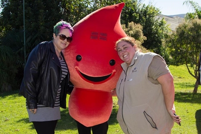 Plett makes big effort to give blood