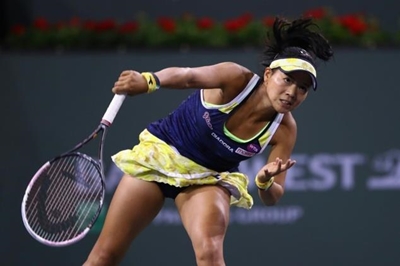 Ozaki shocks Stephens in Washington