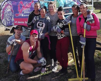 Spur daag besighede om skoon te maak