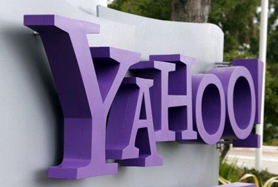 Yahoo sold to US telecoms giant Verizon