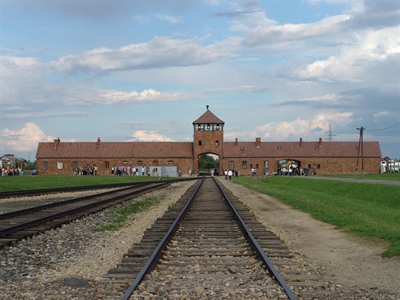 Pope Francis prays in silence at former Auschwitz-Birkenau camp