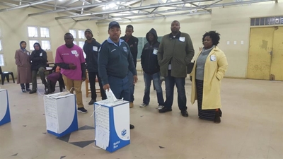 Slow but steady voter turn-out