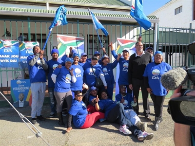 Oudtshoorn: DA het 14 setels