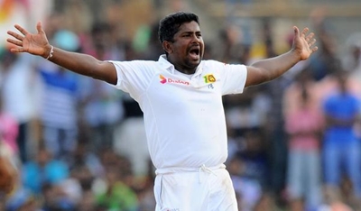 Herath's hat-trick dismantles Australia