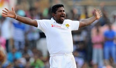 Herath's hat-trick dismantles Australia