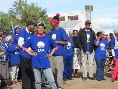 DA vier oorwinning in Groter Oudtshoorn