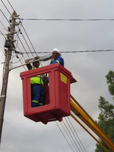 Kragbesparende straatligte vir Oudtshoorn