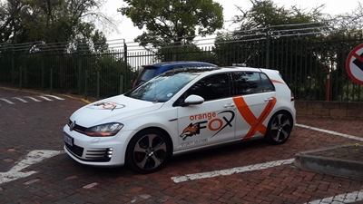 Mother foils mall robbery