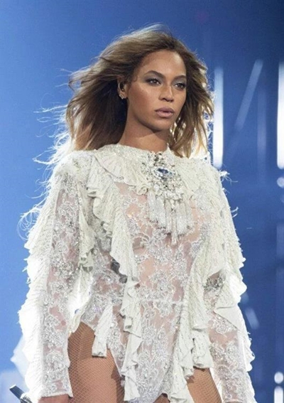 Beyonce dominates MTV Video Music Awards