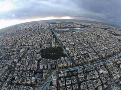 Government helicopters 'drop chlorine' on Aleppo