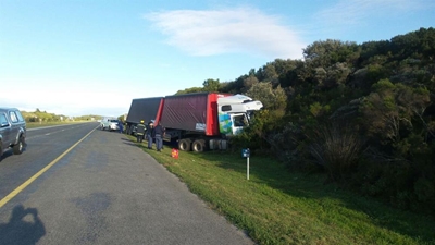 Trok met bier-vrag verlaat N2