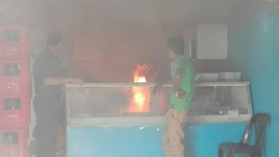 Brand breek uit in viswinkel