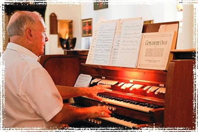Virtuoso organist in Garden Route