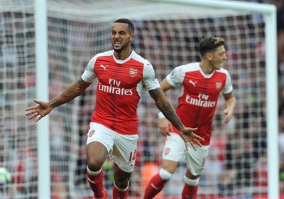 Walcott revival gives Arsenal a Euro boost