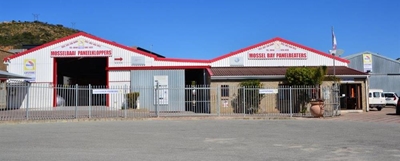 Mosselbaai Paneelkloppers vier 30 jaar in die bedryf